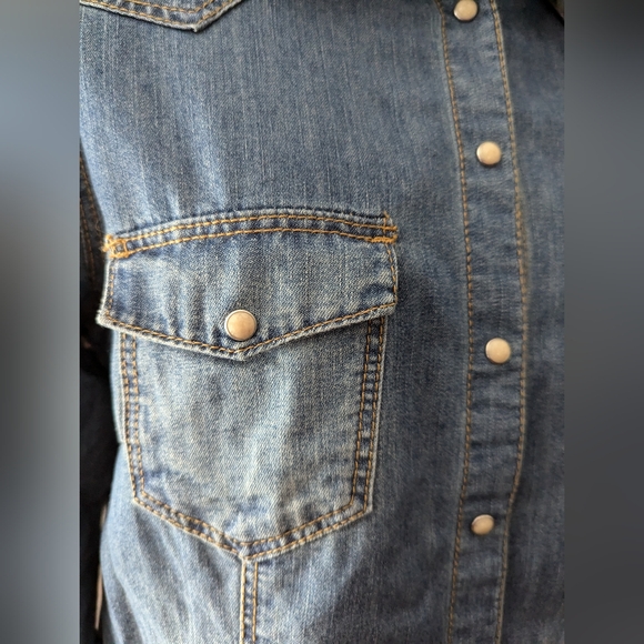 Women's Snap Button Denim Short from H&M size 12 - Picture 3 of 10
